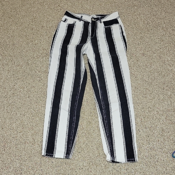 BDG women's Black and White Striped Mom Jeans Sz 27, 100% Cotton - Picture 4 of 7